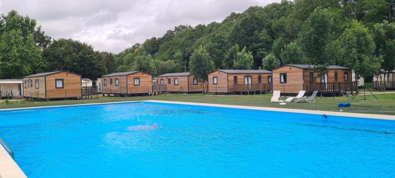 Camping Le Pre Cathare Lavelanet Kültér fotó